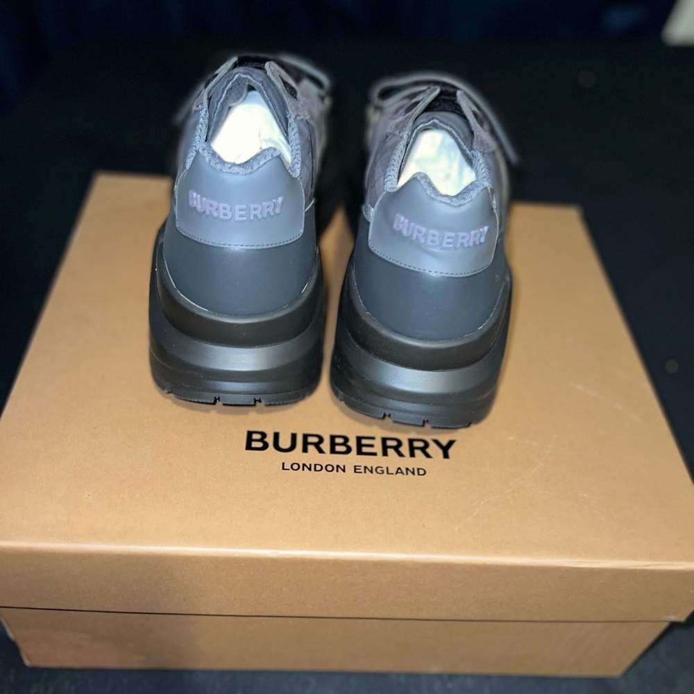 Burberry Sneakers - Picture 3 of 3